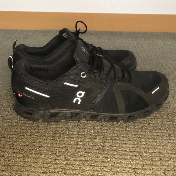 On Running Cloud 5 Waterproof Men’s 8.5 - Picture 2 of 8
